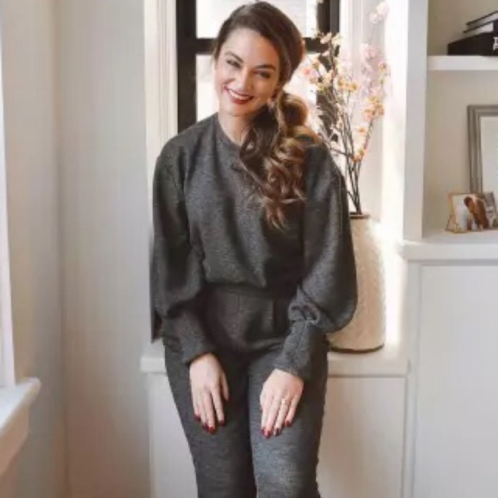 NWT Cozy Pleated Sleeve Sweatshirt SZ S Charcoal Gray